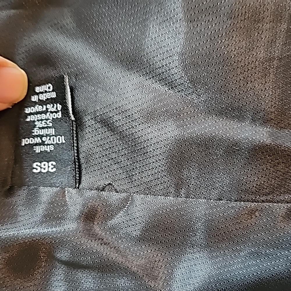 Men's Slim Fit Suit Vest - Picture 4 of 4